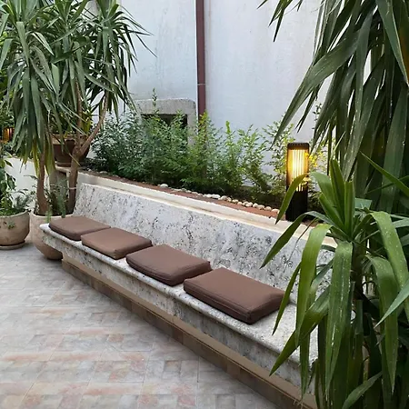 Caleda - Boutique In Center Apartmanhotel *