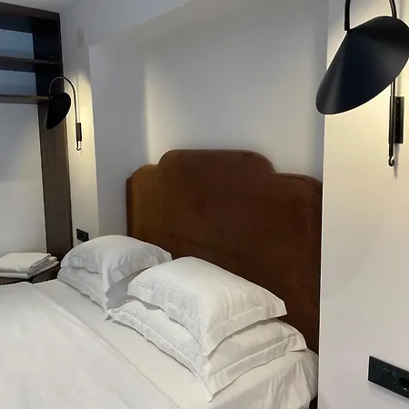 Lejlighedshotel Caleda - Boutique In Center
