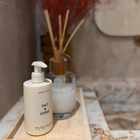 Caleda - Boutique In Center 3*