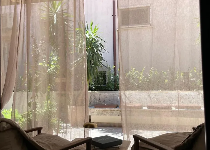 Caleda - Boutique In Center Hotel apartamentowy 3*