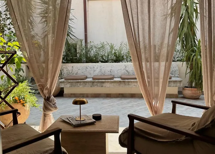 Caleda - Boutique In Center Hotel apartamentowy 3*